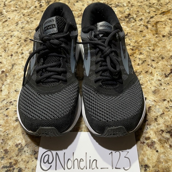 Brooks Shoes - Brooks Revel